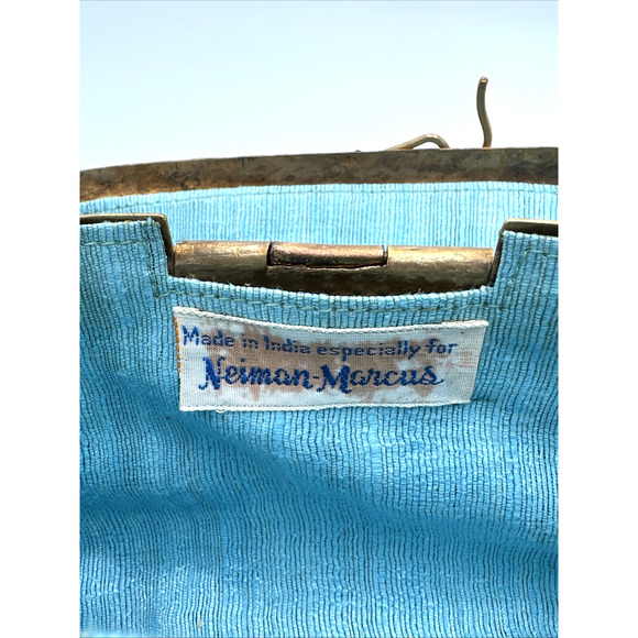 Stunning Vintage Neiman Marcus Brass Gold Pillow Clutch EUC - Picture 9 of 9